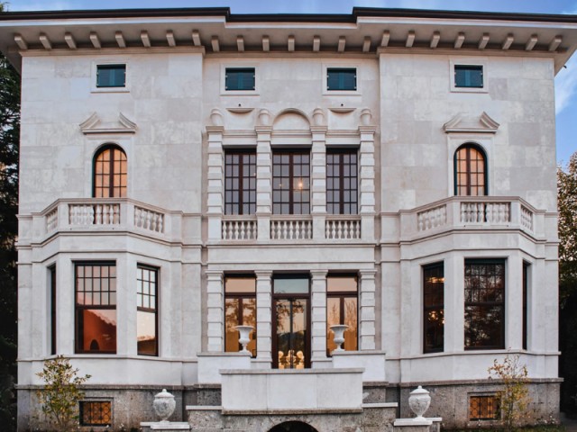 CASABIANCA: A Private Collection Meets the Lake