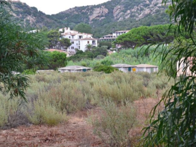 The Coastal Blueprint: Transforming the Cala Battistoni Cisterns in Sardinia